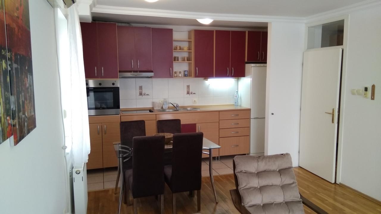 Jelena Apartments Новий Сад Екстер'єр фото